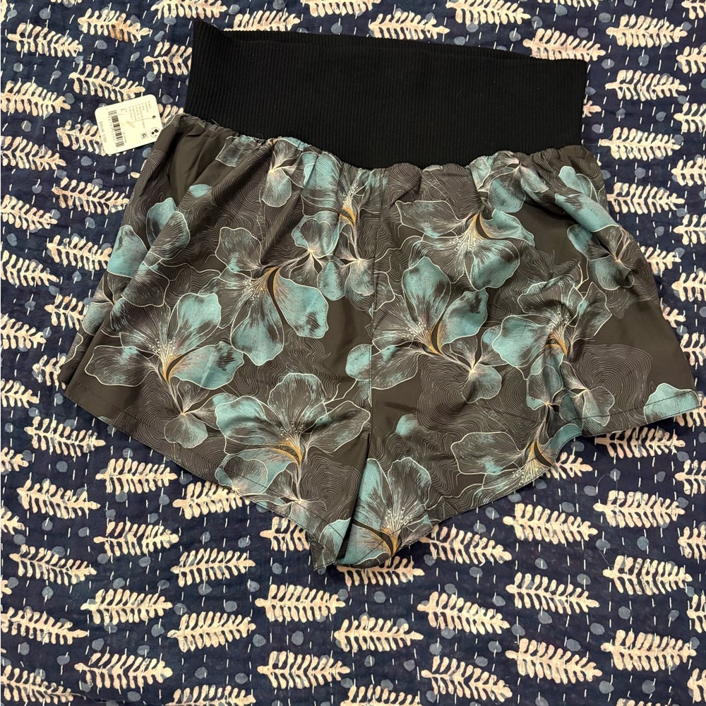NWT FP Movement Midnight Floral Athletic Shorts - Picture 2 of 8